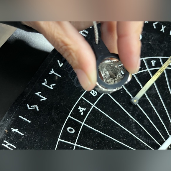 NWT UNISEX SILVER ALLOY JACK SKELLINGTON RINGS, SZ OS (7/8) - Picture 3 of 7